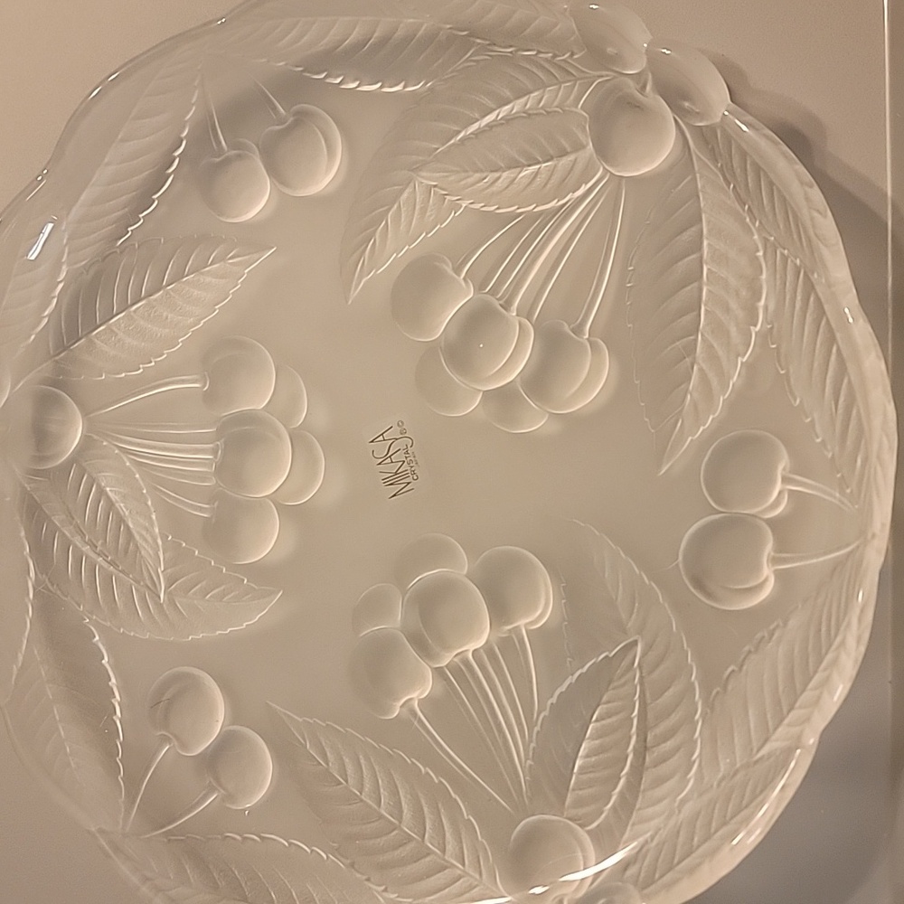 Mikasa crystal plate